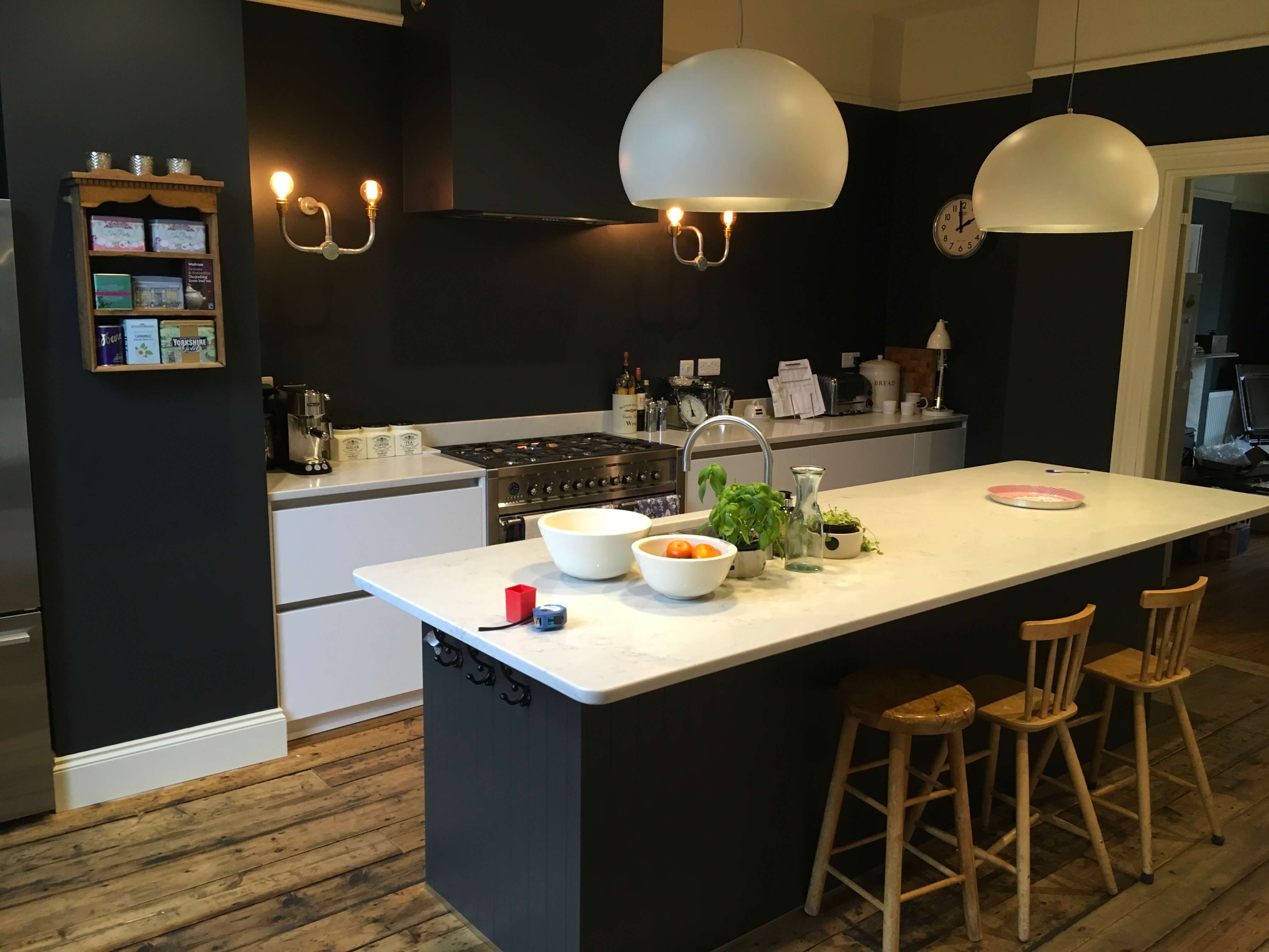 Black & White Kitchen